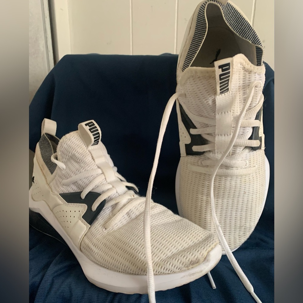 Puma Enzo 2 Training Shoes White Black Men Size 8
Soft Foam Comfort Tie Mesh EUC